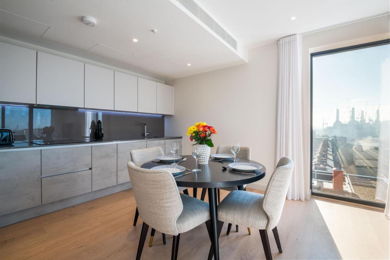 Modern Family Home Close To Victoria Station By Underthedoormat Londra Esterno foto