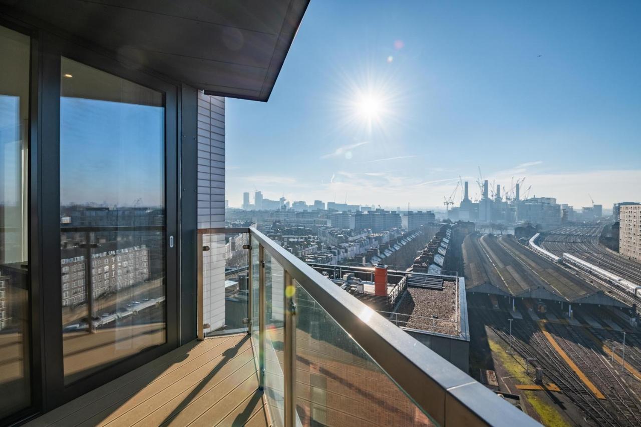 Modern Family Home Close To Victoria Station By Underthedoormat Londra Esterno foto