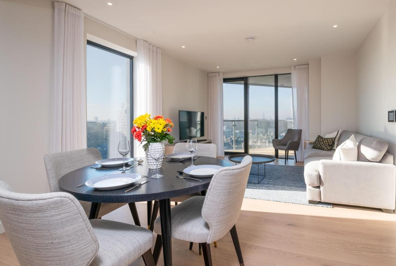 Modern Family Home Close To Victoria Station By Underthedoormat Londra Esterno foto